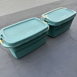 Set of 2 Stackable Storage Containers 31 Gal