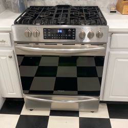 Frigidaire Gallery Gas Oven 