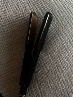 Aragon oil hair straightener