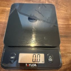 Tailor Black Glass Digital Kitchen Scale - 11 lb/ 5 kg Capacity