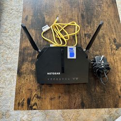NETGEAR Wifi Cable Modem Router