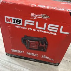 Milwaukee M18 Brushless Cordless 2 Gal. Electric Compact Quiet Compressor (Tool-Only) 2840-20
