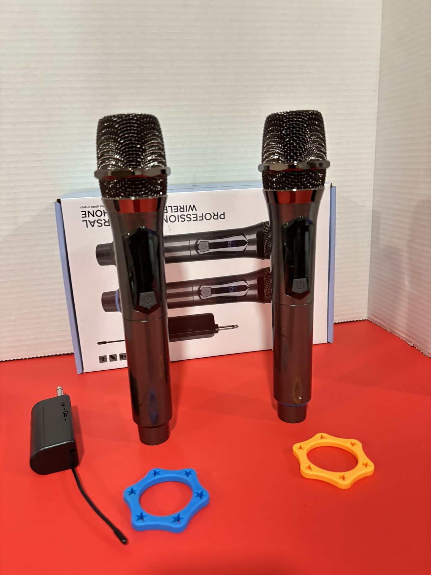 Microphone 🎤 🎤🔋🔌2 Sing Together Wireless 🛜 $50.NEW