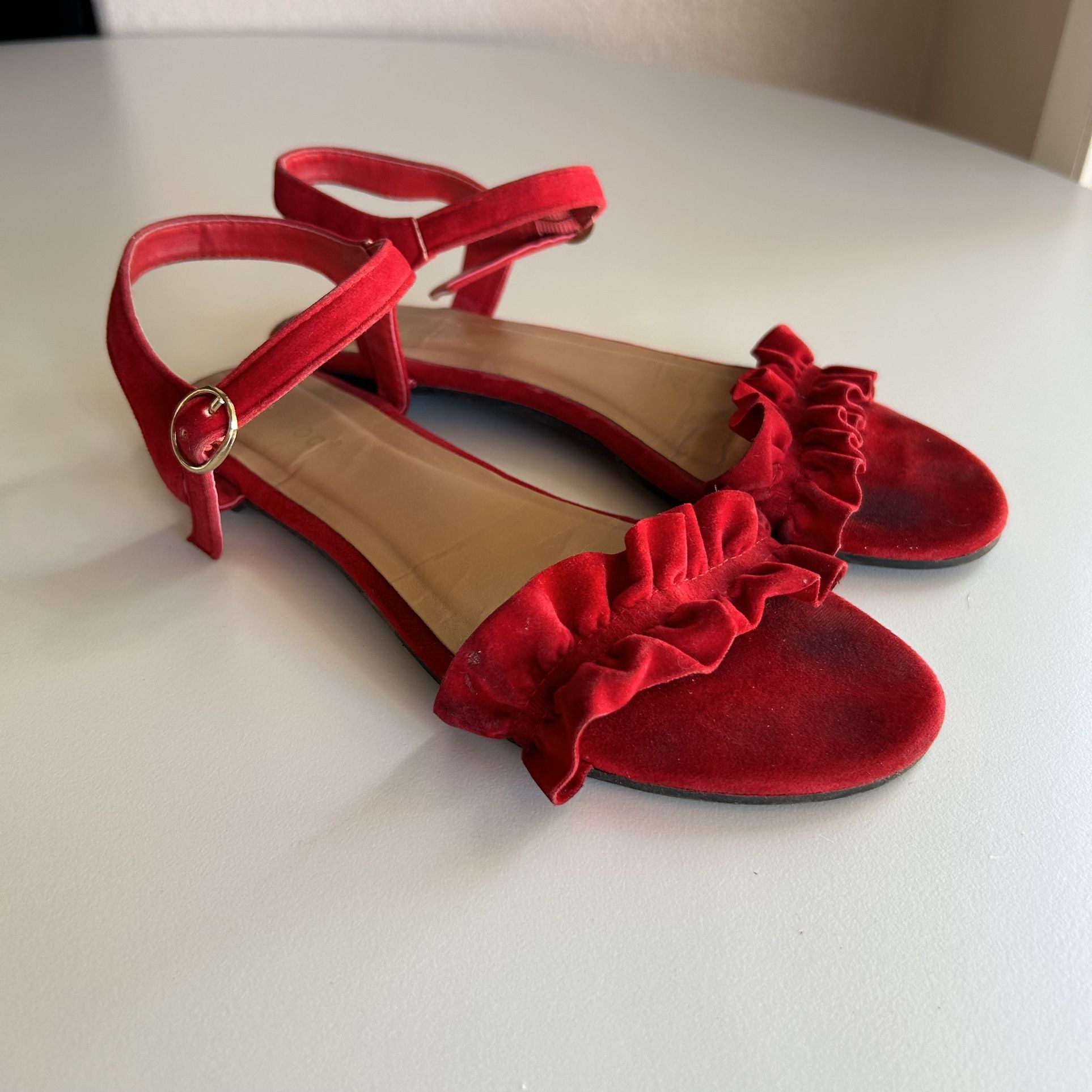 Bamboo Women’s Size 6.5 Red Strappy Flats