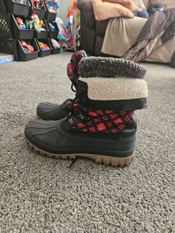 Cougar Storm Creek Duck Boots Women’s 9 Plaid Sherpa Lined Winter Waterproof