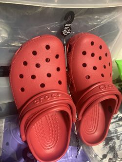 Crocs Size 6 Women 