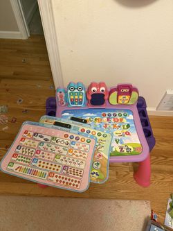 VTech Touch and Learn Activity Desk
