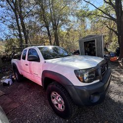 Toyota Tacoma White