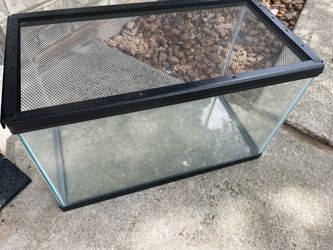 New 10 Gallon tank with top