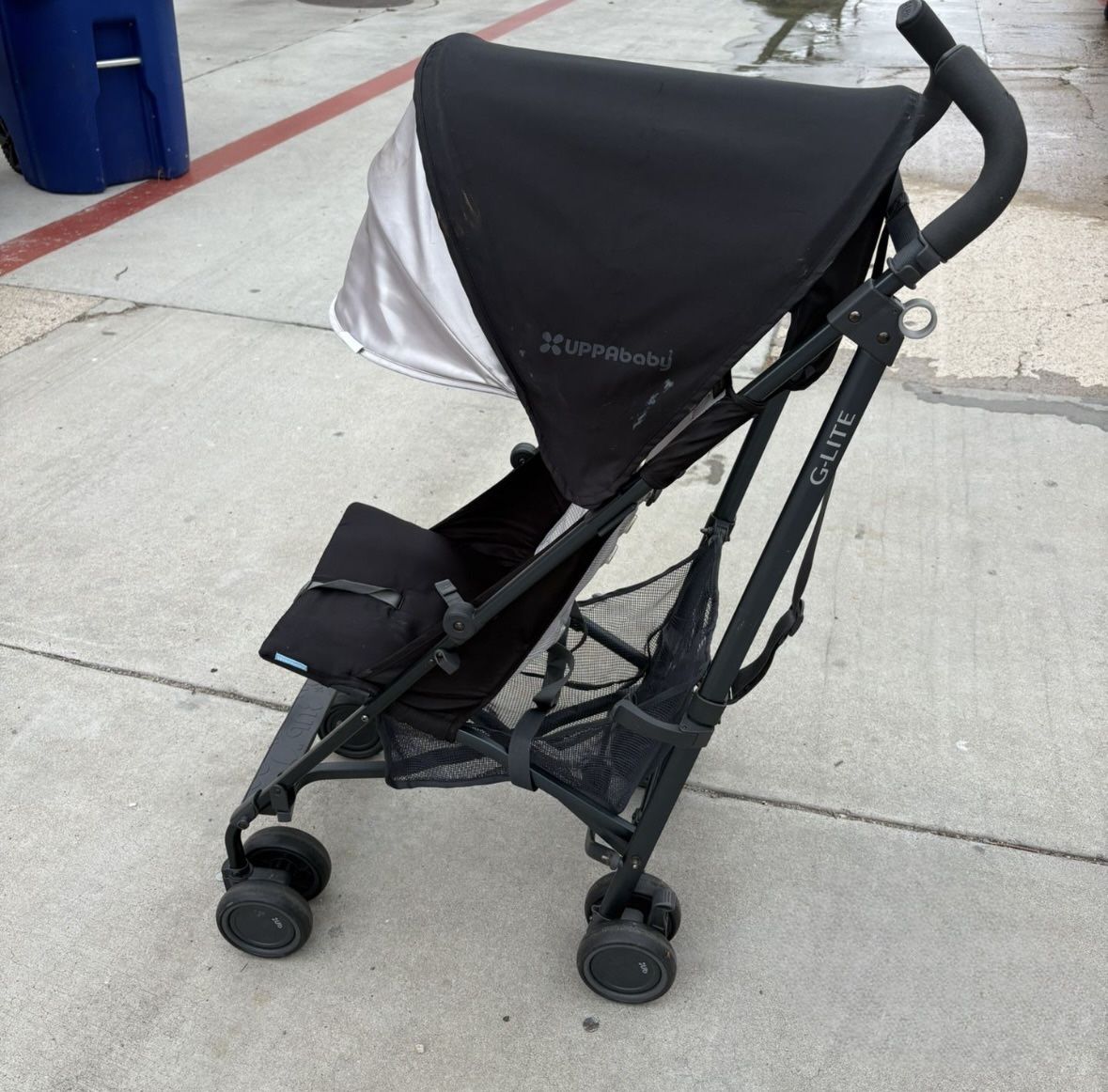 Uppababy G-Lite Umbrella Stroller (Jake)