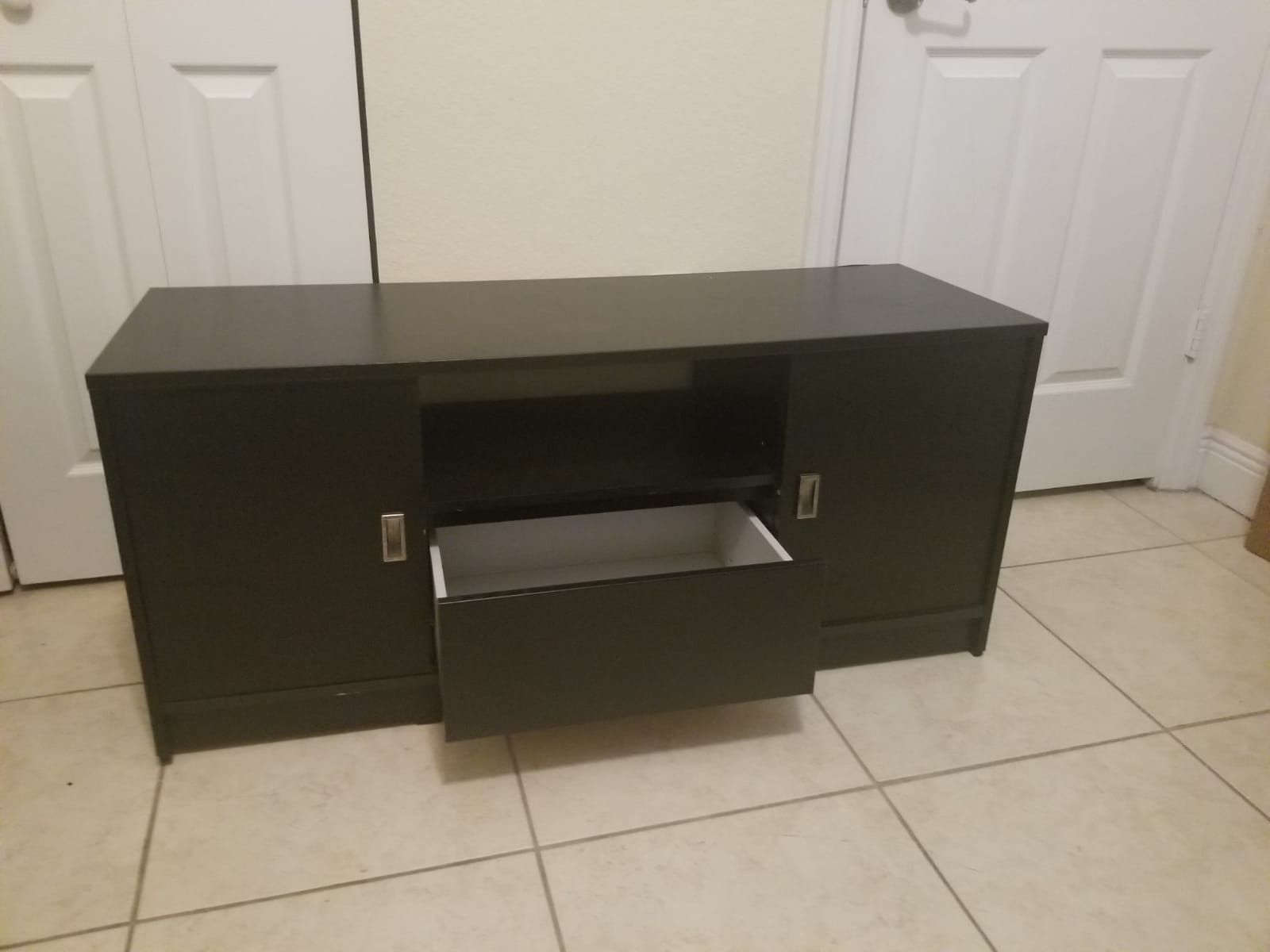 TV stand $65