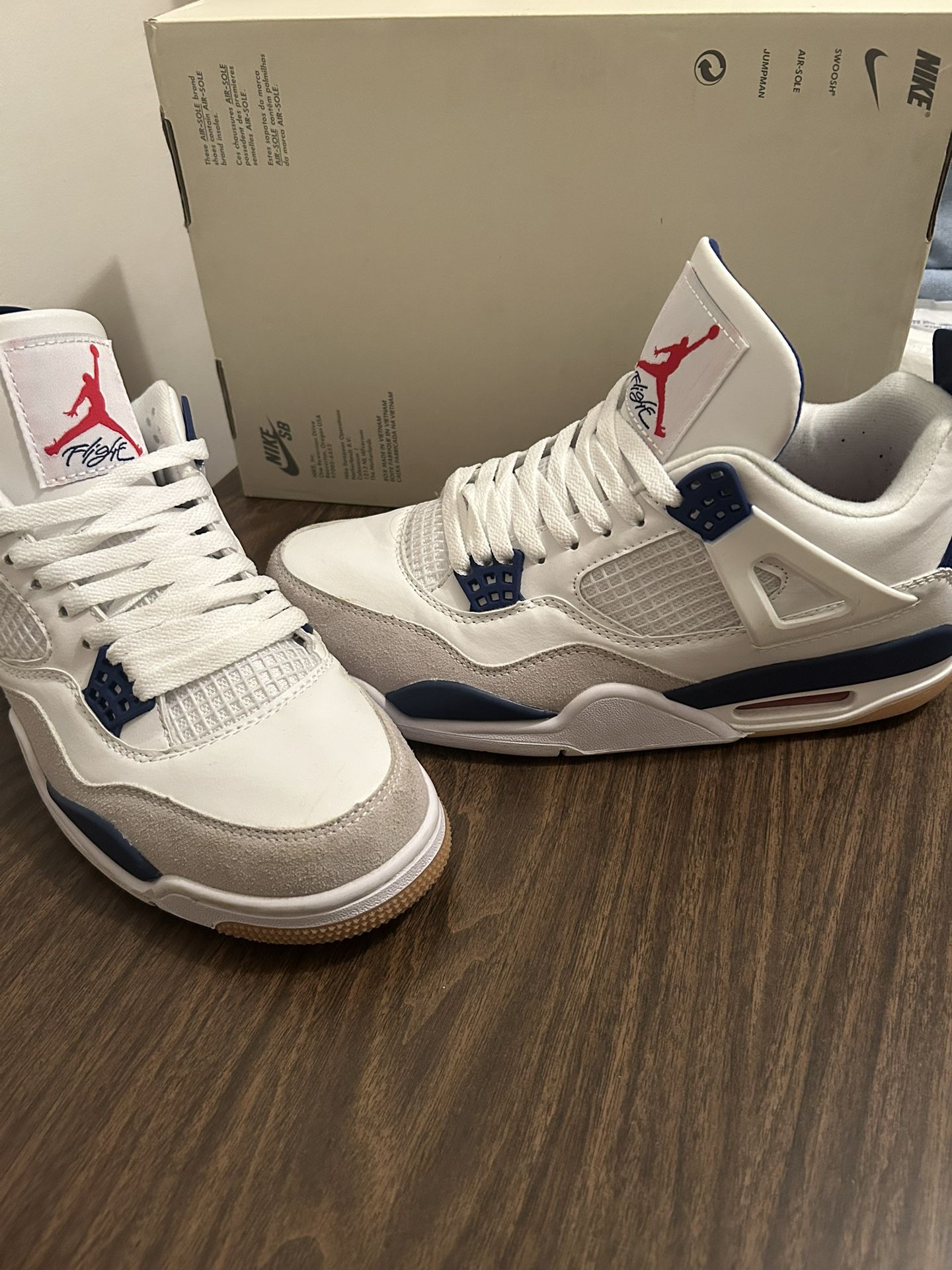 Jordan 4 Nike SB Navy Blues
