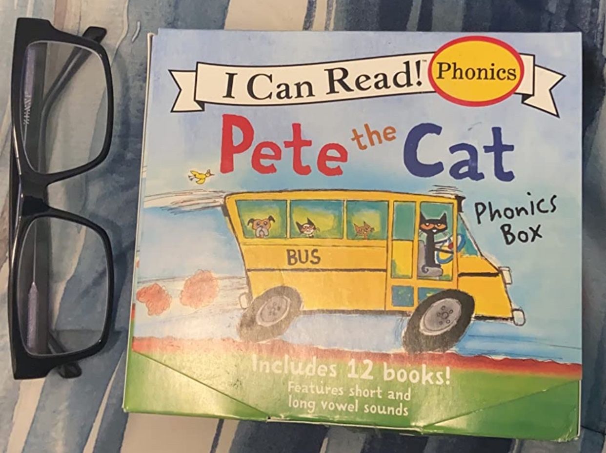 Pete The Cat Mini Book Set