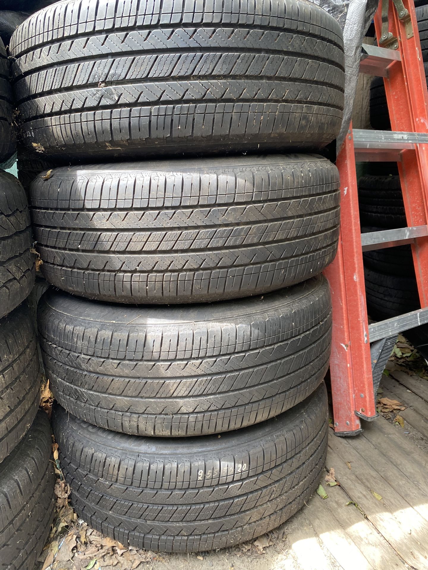 Full Set Tires 255 50 20