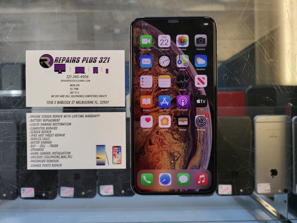Unlocked Gold iPhone XS Max 64gb