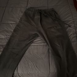 Black Essentials Sweats Large