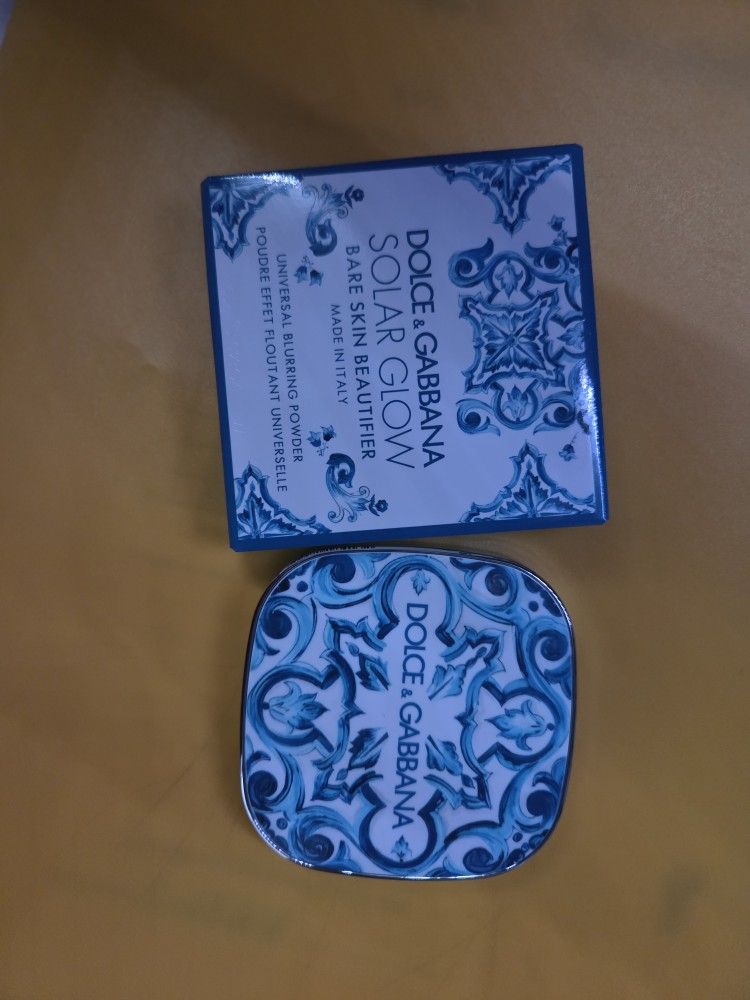 Dolce & Gabbana Solar Glow Universal Blurring Powder