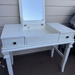 Makeup Vanity