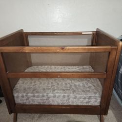 Wood Mini Crib, No Bars