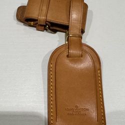 Louis Vuitton Original Name Tag With Belt And Dustbag