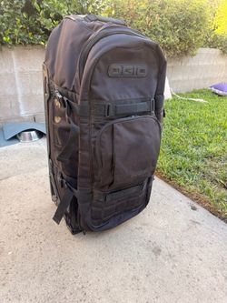 Ogio Gear bag (great condition)