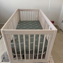 Baby Letto Yuzu 8 in 1 Crib 