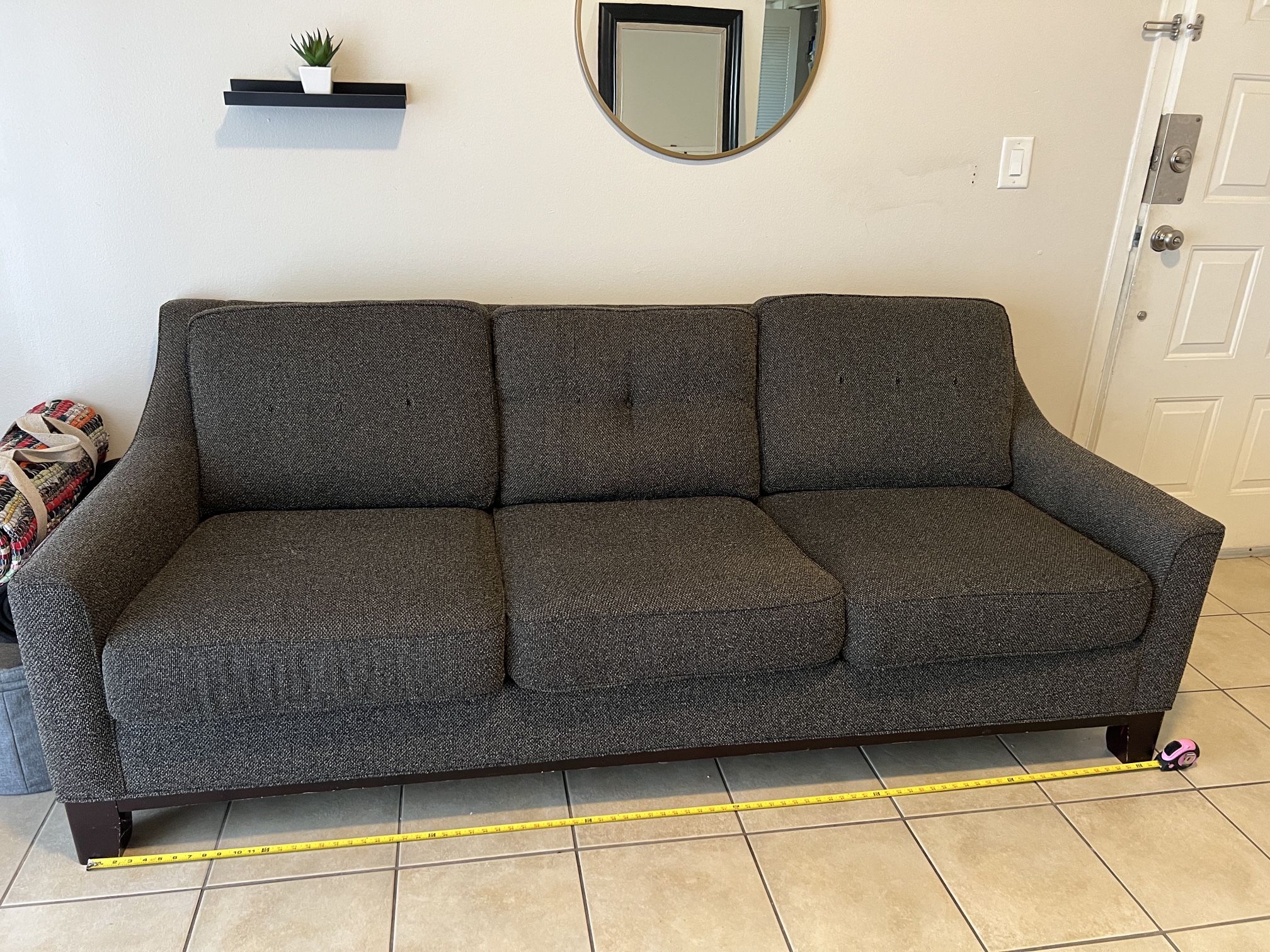 Couch with pull out bed