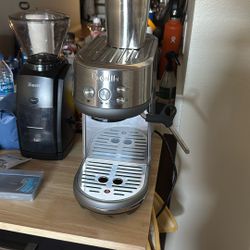 Breville bambino Coffee Maker With Encore Bean Grinder
