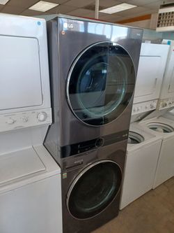 LG CARBON WASH TOWER 27 INCH ELECTRIC WASHER AND DRYER 1 YEAR WARRANTY