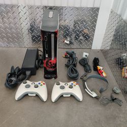 Xbox 360 500GB Gear of  War Edition with Games Included