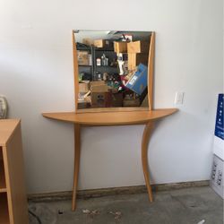 Entry Table/Mirror