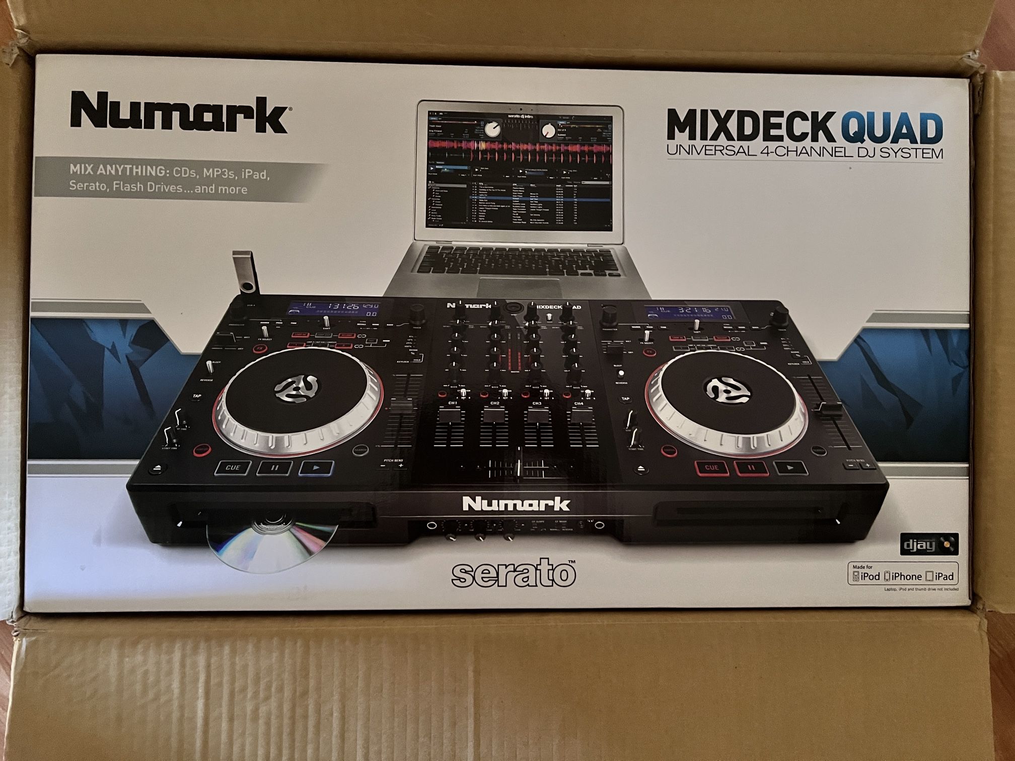 Numark Mixdeck Quad with Case