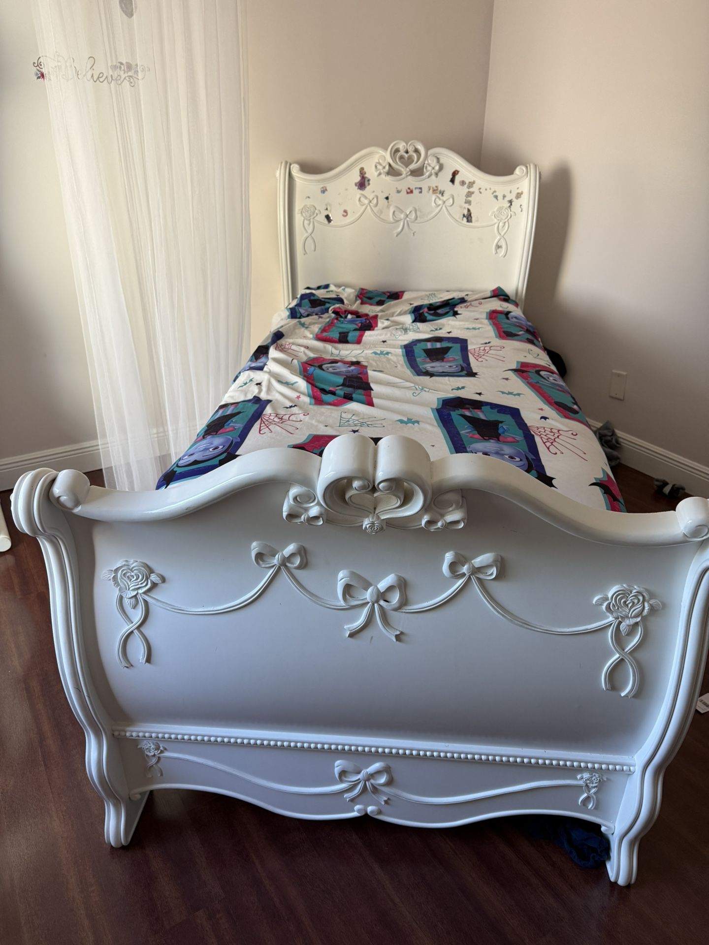 Trundle Bed (Full) Disney Princess Themed