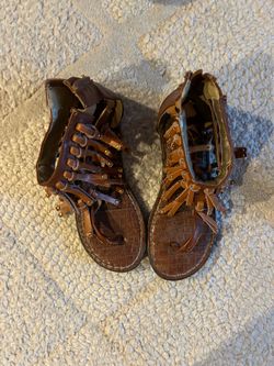 Designer Sam Edelman girls sandals