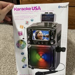 karaoke machine 