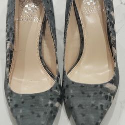 Vince Camuto Pumps 