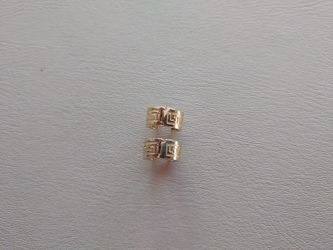 14 karat gold earrings