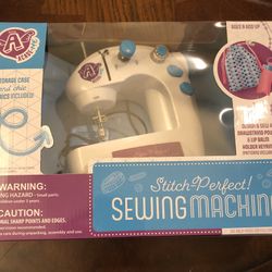 Angel Acade-Me Stitch Perfect Sewing Machine (Ages 8+) 