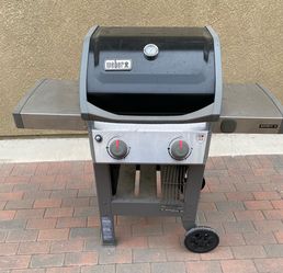 Weber Black 2-Burner Propane Gas Grill