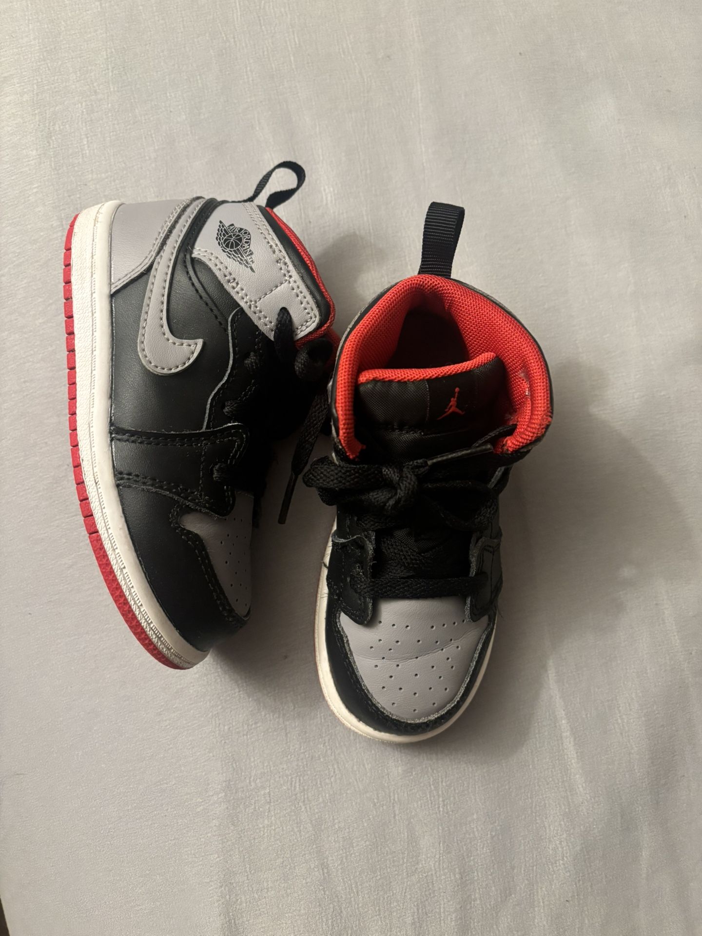 Toddler Nike Shoes Size 8c 