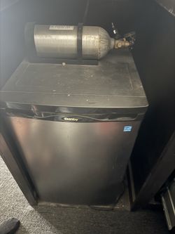 Keg refrigerator