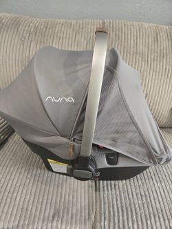Nuna Pipa Lite Car Seat