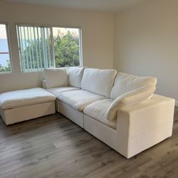 (FREE DELIVERY!🚚) White Cloud Sectional Couch