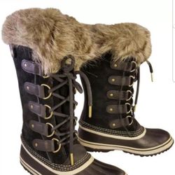 SOREL WOMAN BOOTS LACES SUEDE BLACK FUR SIZE 7.5 **PRICE IS FIRM**