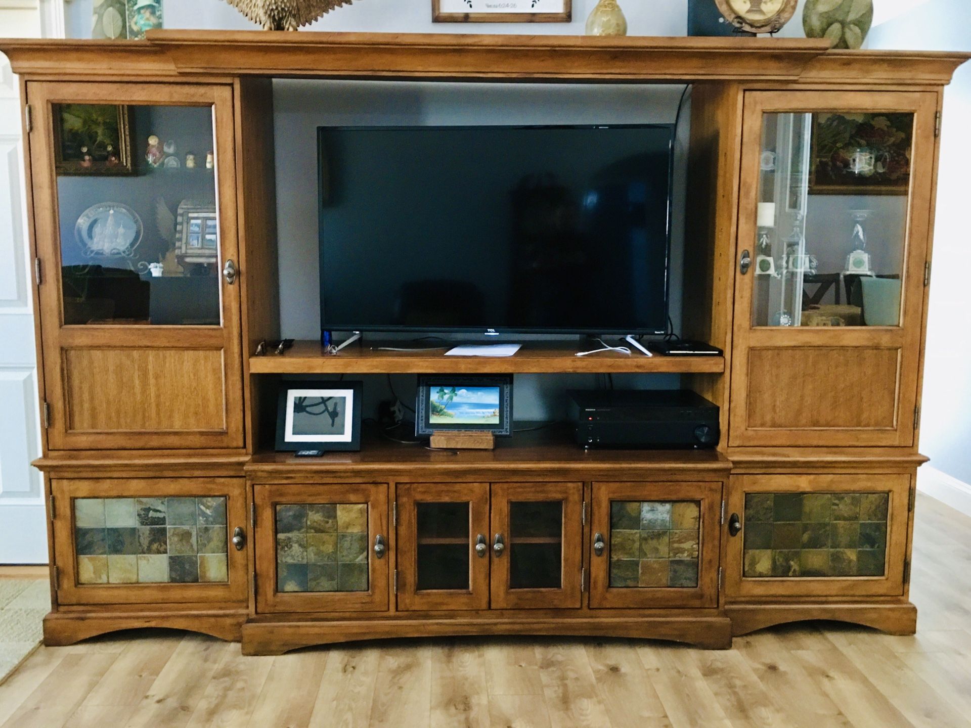 ENTERTAINMENT CENTER / TV STAND AND STORAGE (5 PIECE SET) — HIGH QUALITY, MSRP $1800