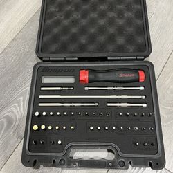 Snap On Tools Ratcheting Screwdriver Set In Foam 