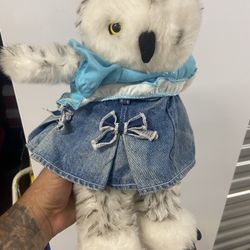Build-A-Bear White Spotted Snowy Owl stuffed animal, measuring 15 inches in size. This owl comes with a skirt and to