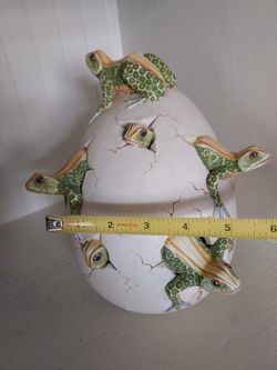 Hatching Frogs Sculpture 