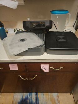 Excalibur plastic 5 tray dehydrator
