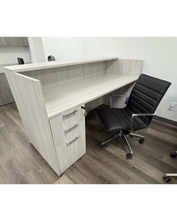 Used Reception Desks & Chairs For Sale – Multiple Styles